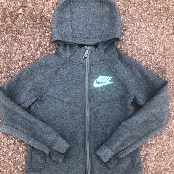Kids medium or worn as women’s xxs Nike zip - Picture 1 of 1